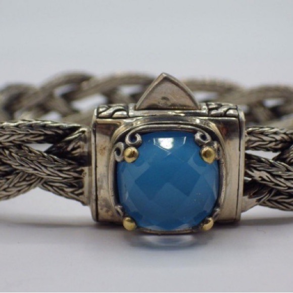 Faceted Blue Topaz with 18 karat embellishment woman’s Statement bracelet - Picture 3 of 6